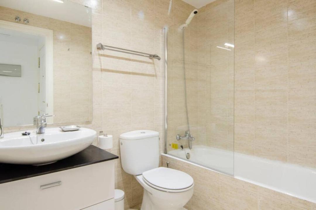 Cruz Apartment Madrid Extérieur photo