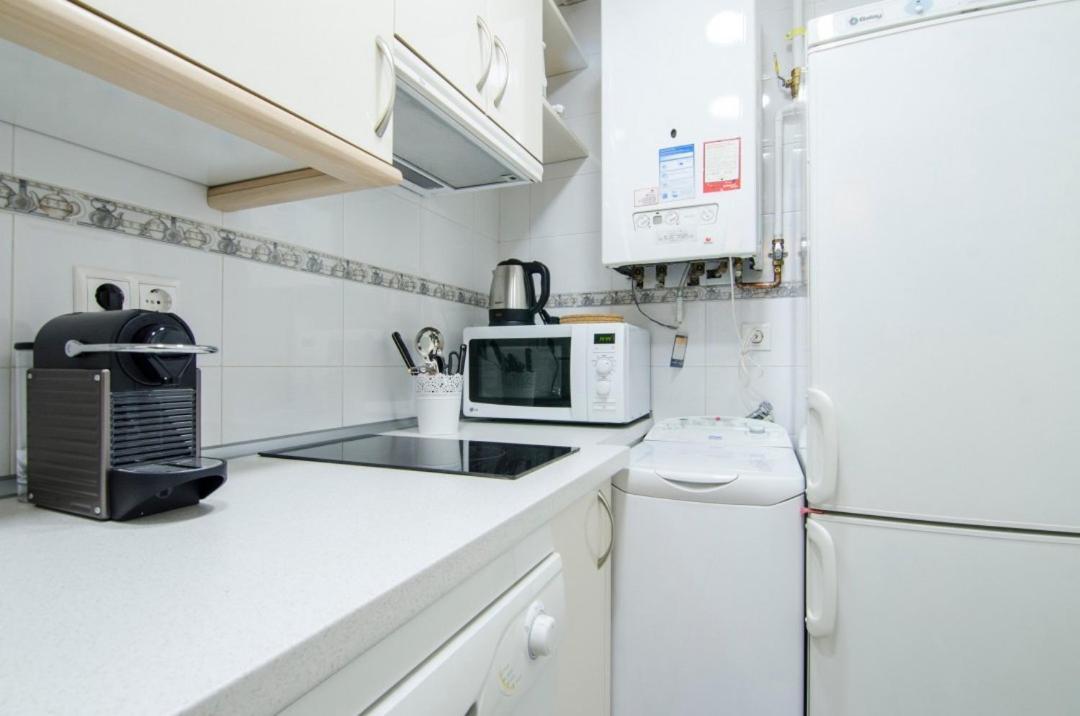 Cruz Apartment Madrid Extérieur photo