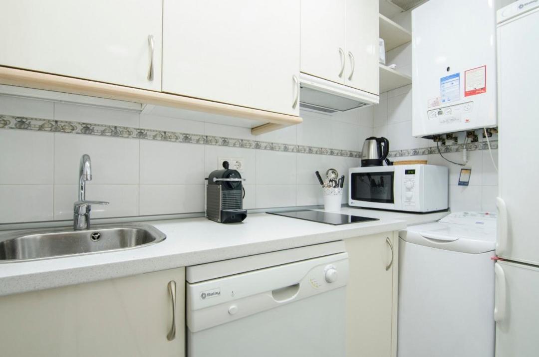 Cruz Apartment Madrid Extérieur photo